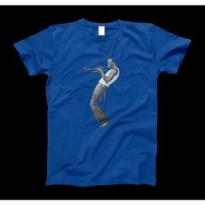 Miles Davis Playing His Trumpet Artwork T-Shirt Blue